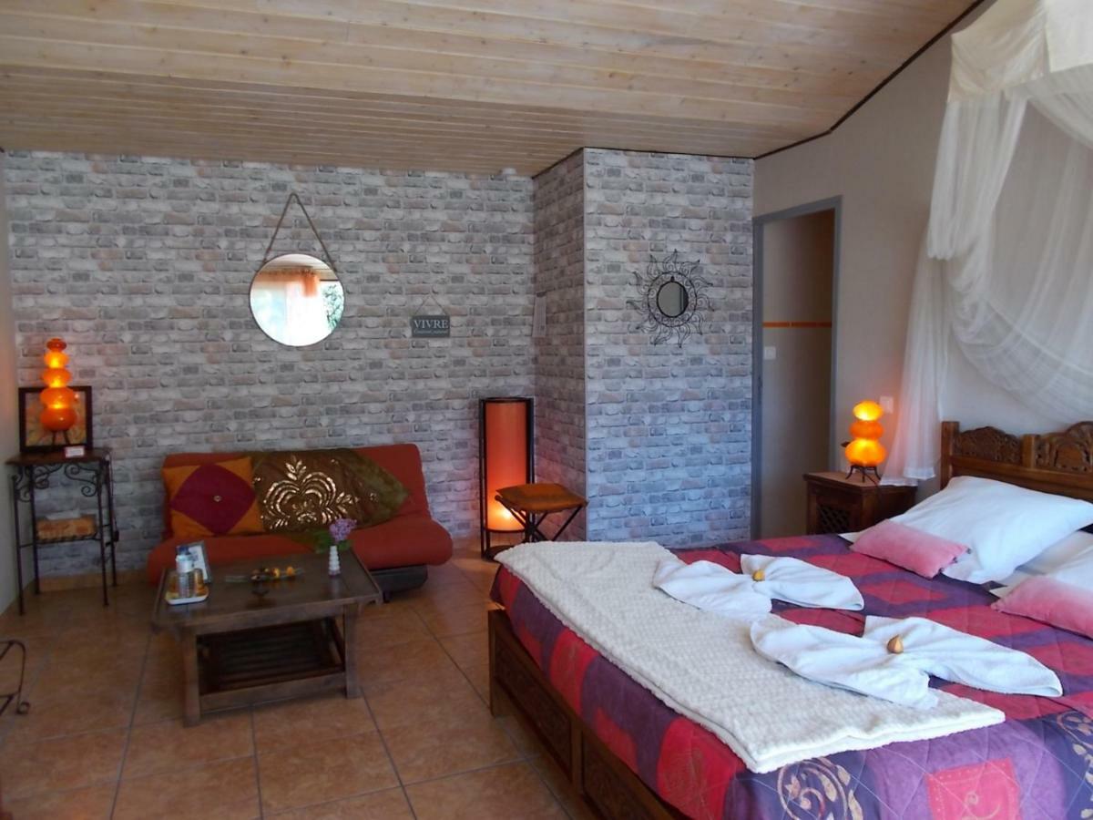 Le Clos Des Palmiers Saint-Ouen-d'Aunis Экстерьер фото